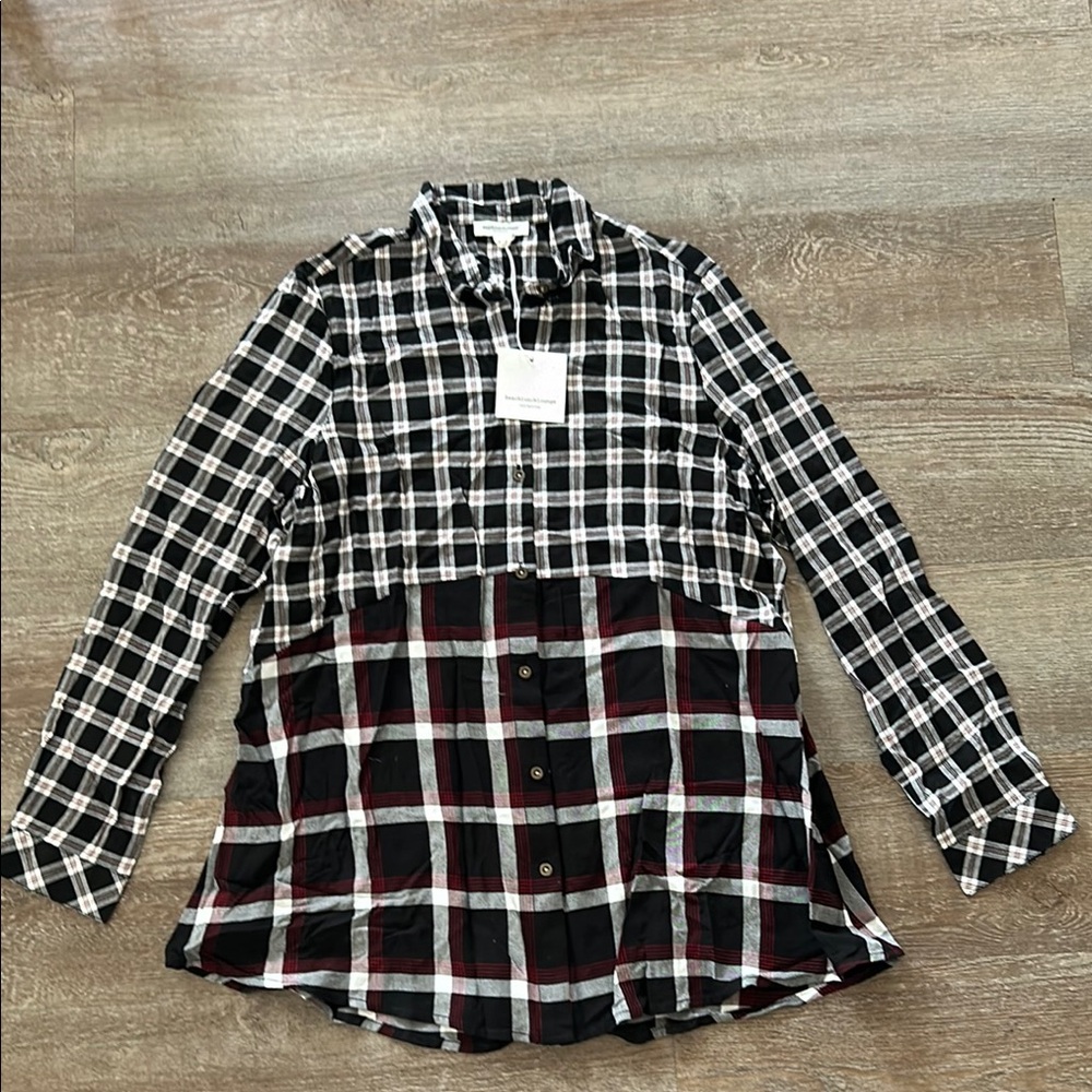 Beachlunchlounge Black and White Plaid Button-Up Shirt